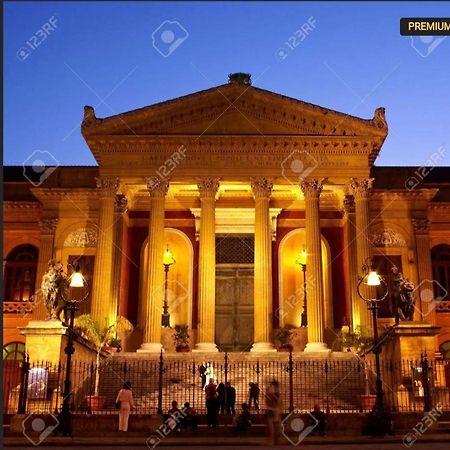 Piccola Suite E Dimora Del Teatro Massimo 巴勒莫 外观 照片
